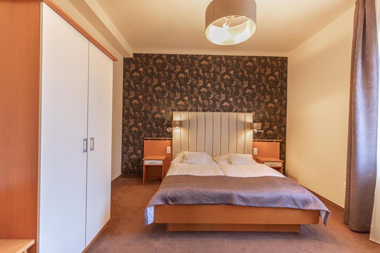 City Hotel Miskolc Eksteriør billede