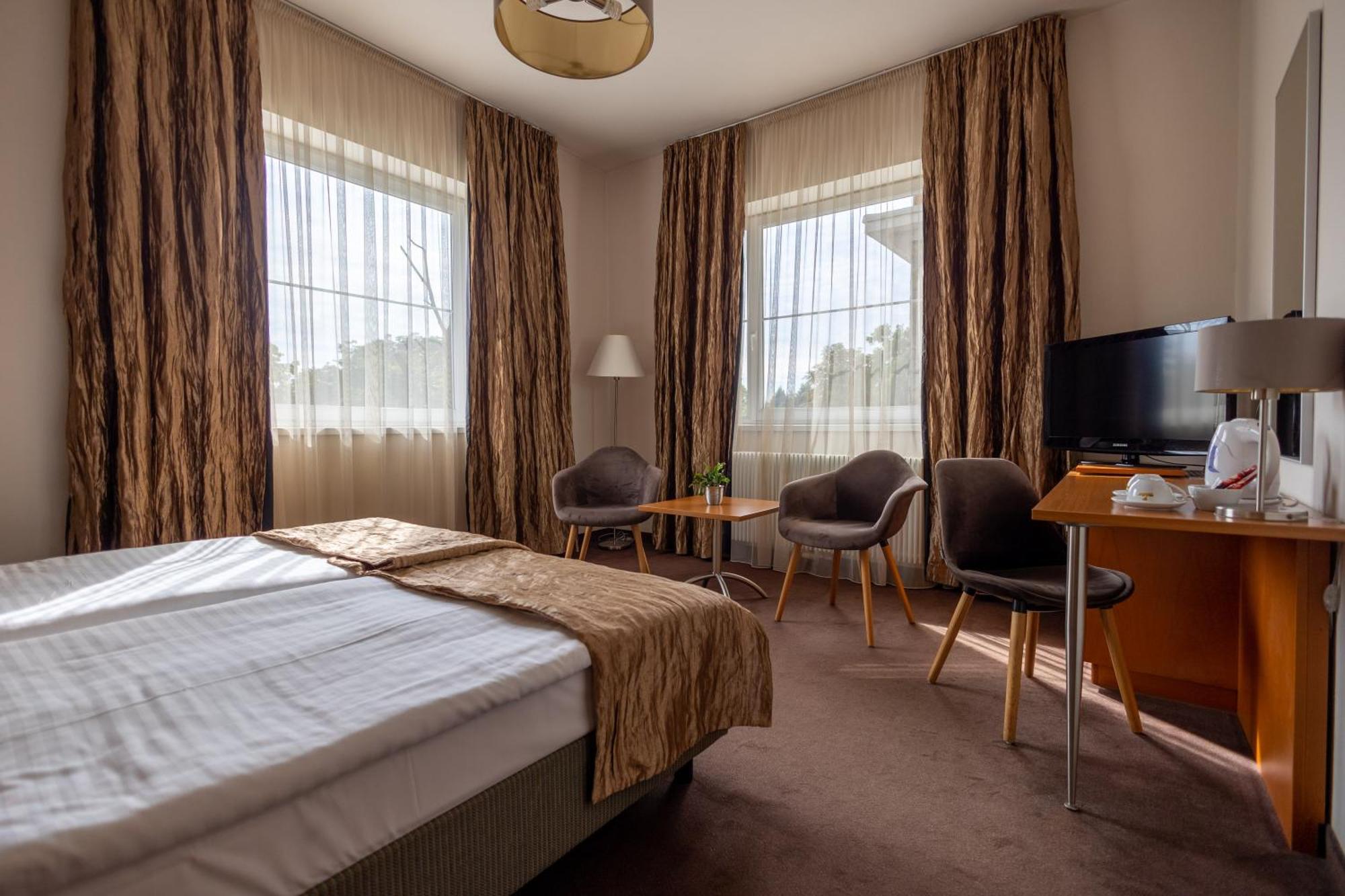 City Hotel Miskolc Eksteriør billede